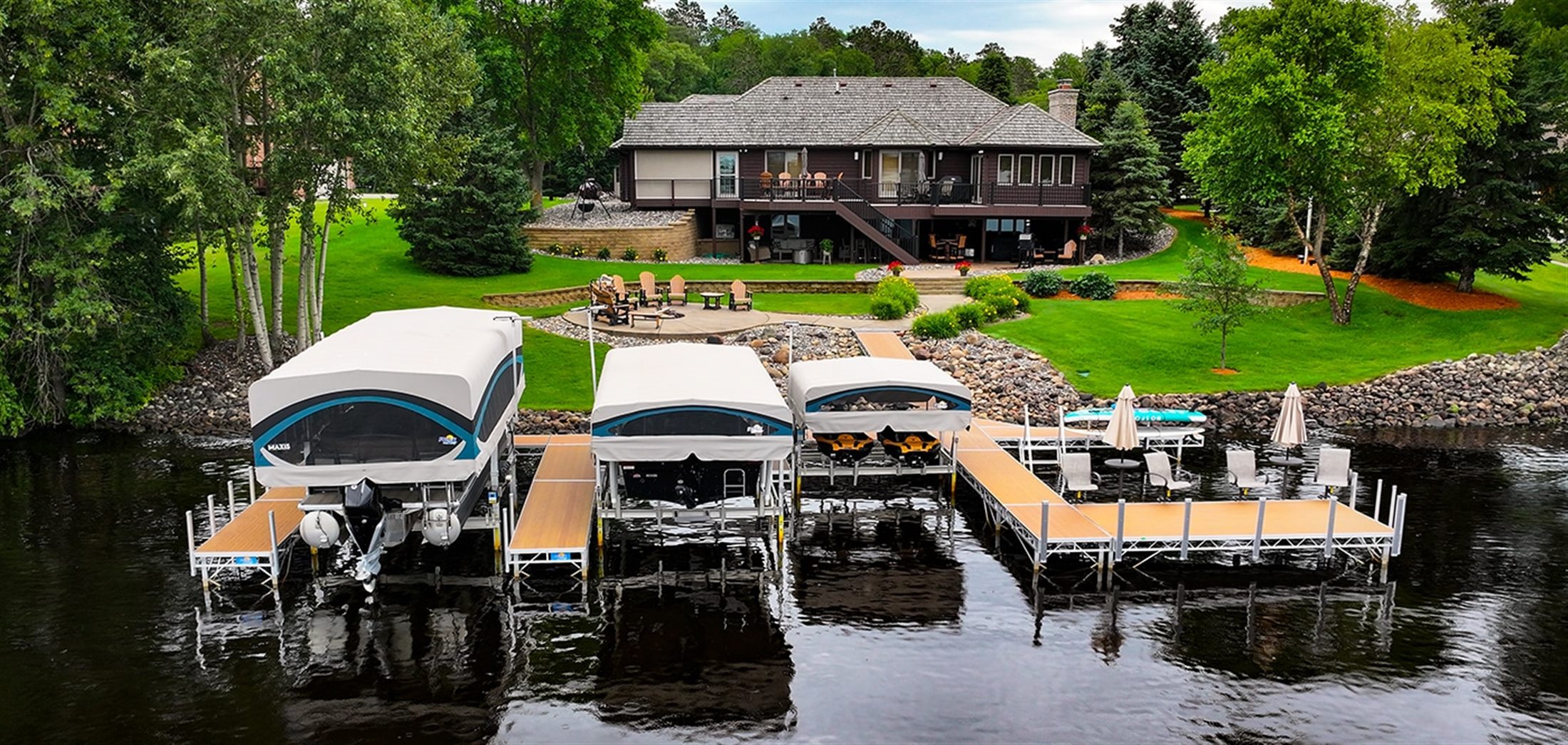 FLOE dock and boat lift system at a lake home
